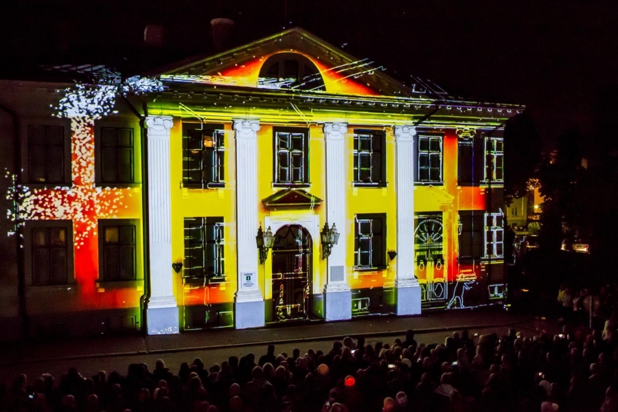 PĒRNAVAS GAISMAS FESTIVĀLS UN SPA ATPŪTA!