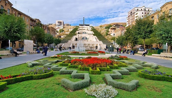 Pārsteidzošā Armēnija! Erevāna – Ararata kalns – Sevana ezers!