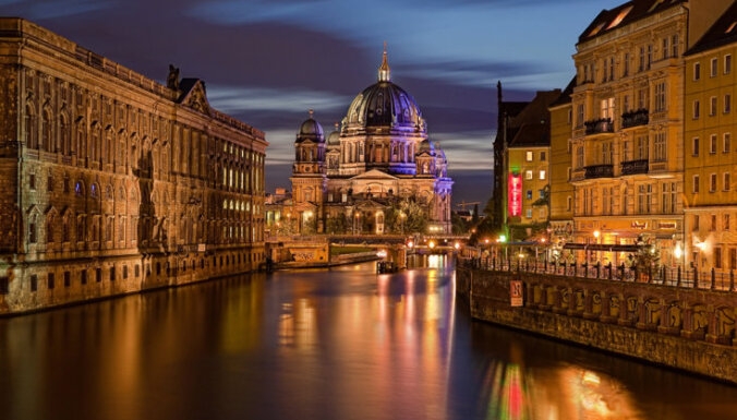 PRŪSIJAS KRĀSAS PIEDZĪVO BERLĪNI UN IZBAUDI POTSDAMU!  BERLĪNE – POTSDAMA – SANSUSSĪ – A10 TIRDZNIECĪBAS CENTRS