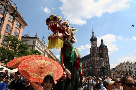 LEĢENDĀRAIS KRAKOVS – UZ PŪĶU PARĀDI!